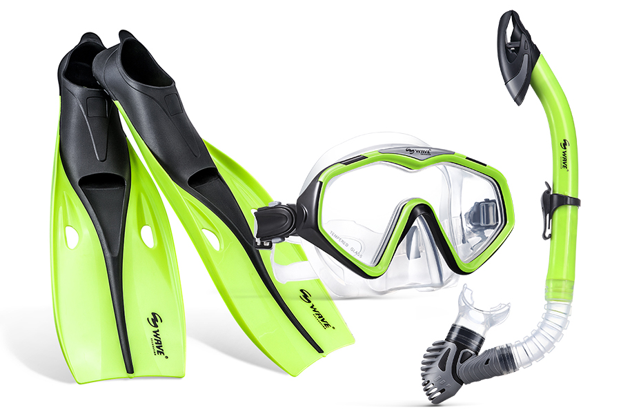 snorkeling gear set