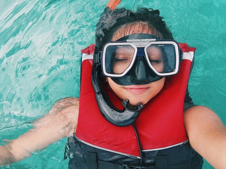 Ultimate Guide to 10 Types of Snorkeling Masks