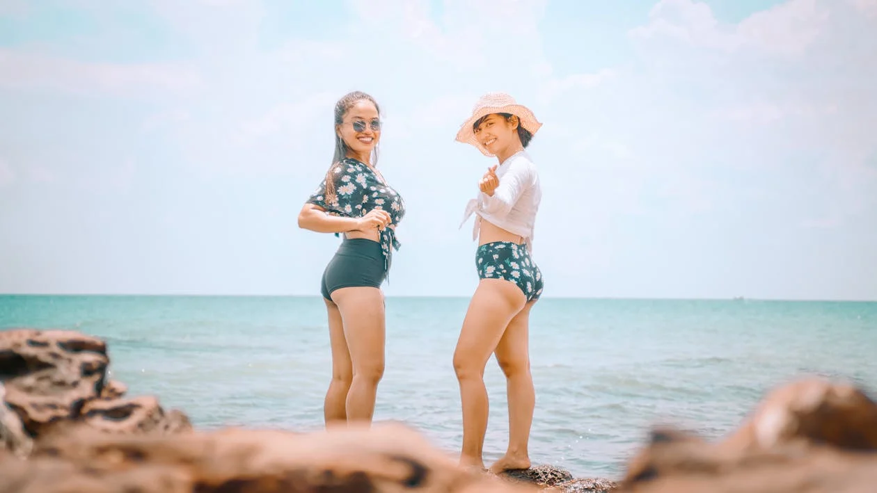 3 Top-Picked Swimsuits for Rectangle Body Type