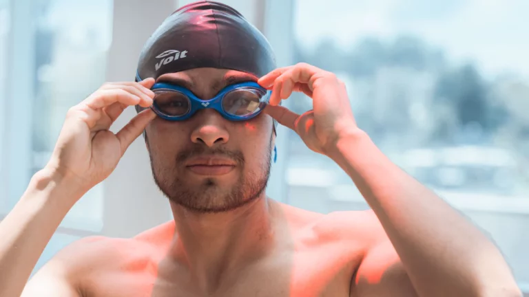 How Do You Wear a Swim Cap? Comprehensive Guide