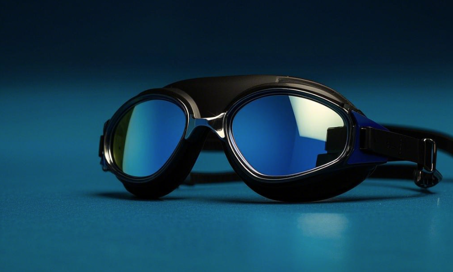 How Reflective Coatings on Mirrored Goggles Reduce Glare